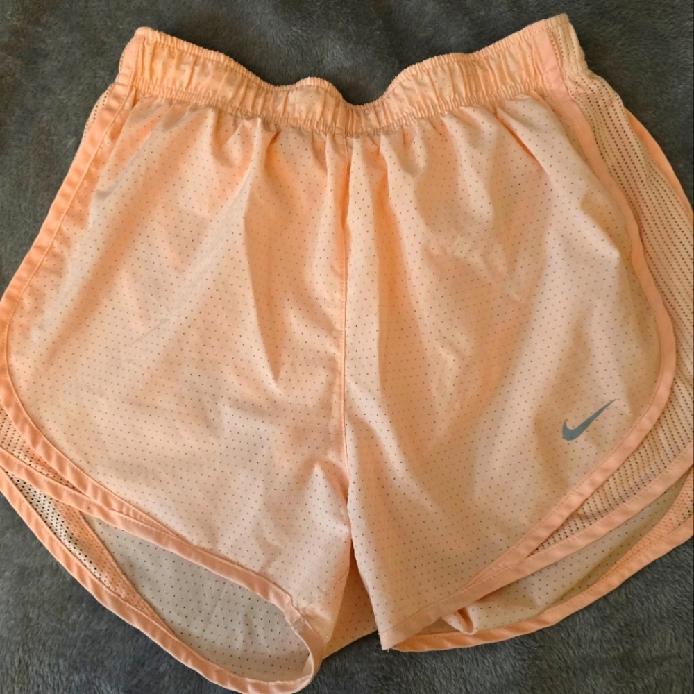 Nike Orange Athletic Shorts Lightweight Moisture-Wicking